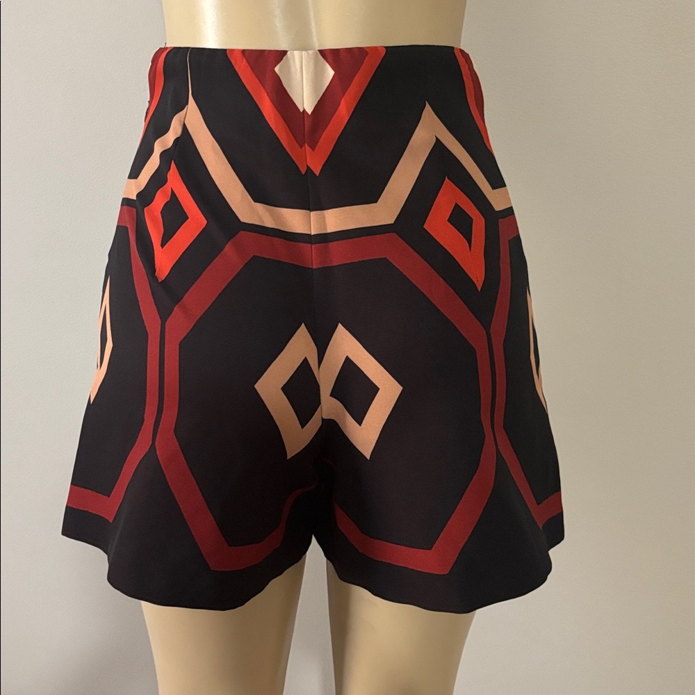 Zara Geometric Black and Orange Shorts - Picture 5 of 7